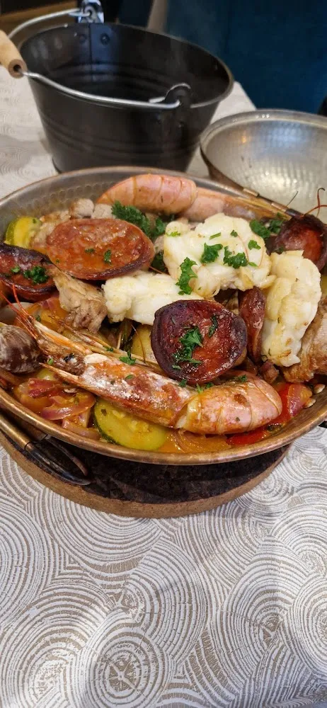 Une Cataplana Comme Rarement Mangée